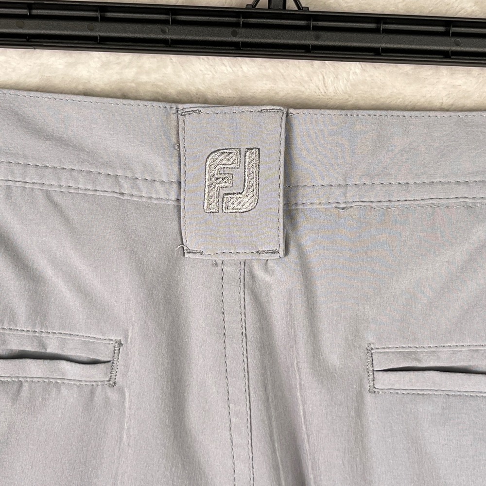 FootJoy Mens Golf Shorts 34 Performance Light Gray Stretch Flat Front FJ Logo